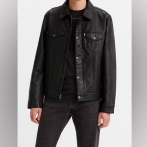 LEVI'S I US S Faux Leather Trucker Jacket I Black